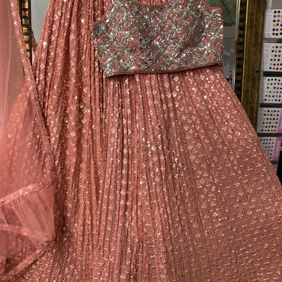 Stylish lenghas in size 38 - Picture 2 of 10